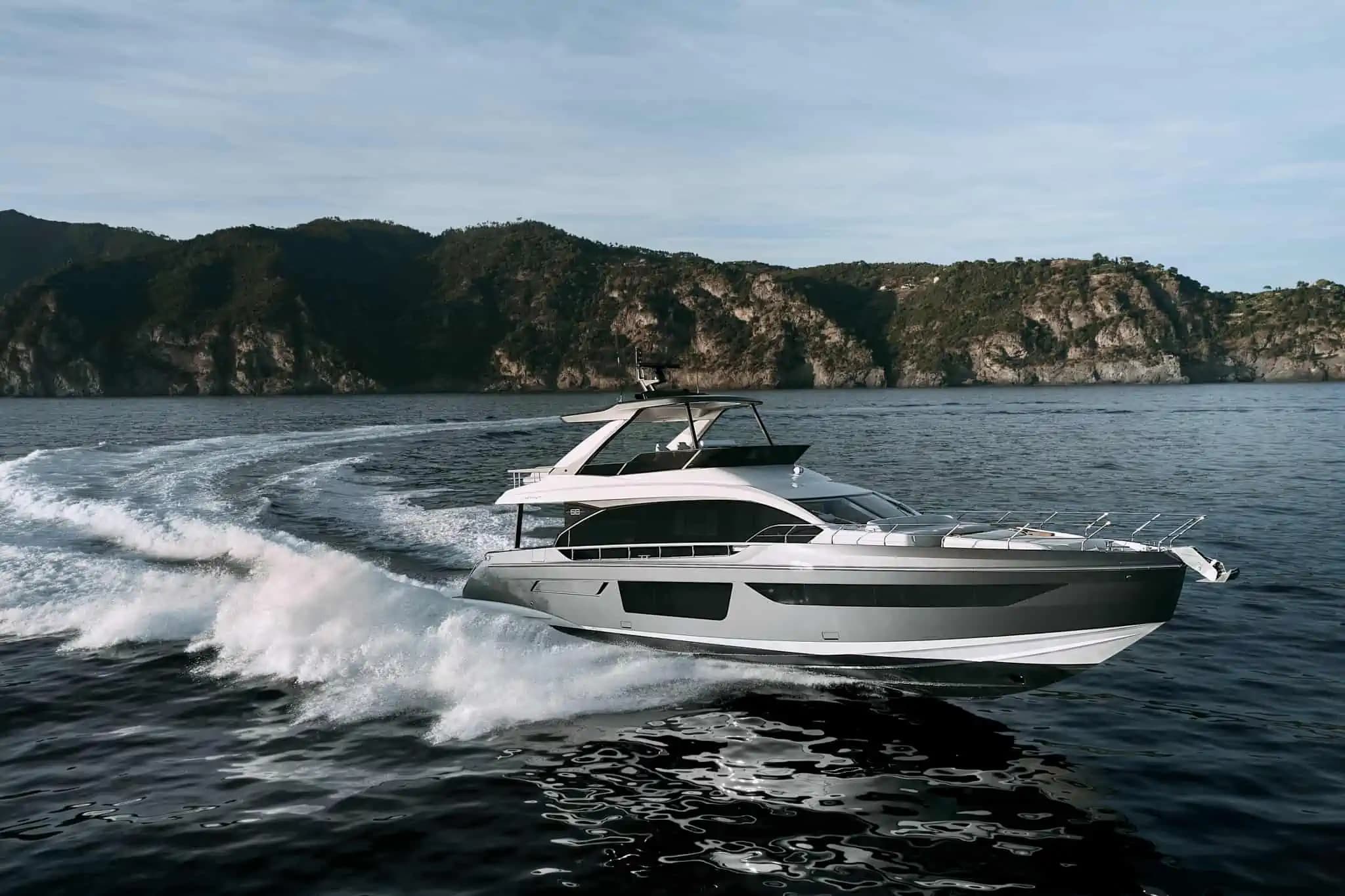 Azimut Fly 68